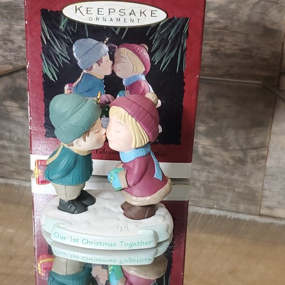 1994 Hallmark Keepsake Ornament - Our First Christmas Together. Adorable couple - Picture 6 of 6